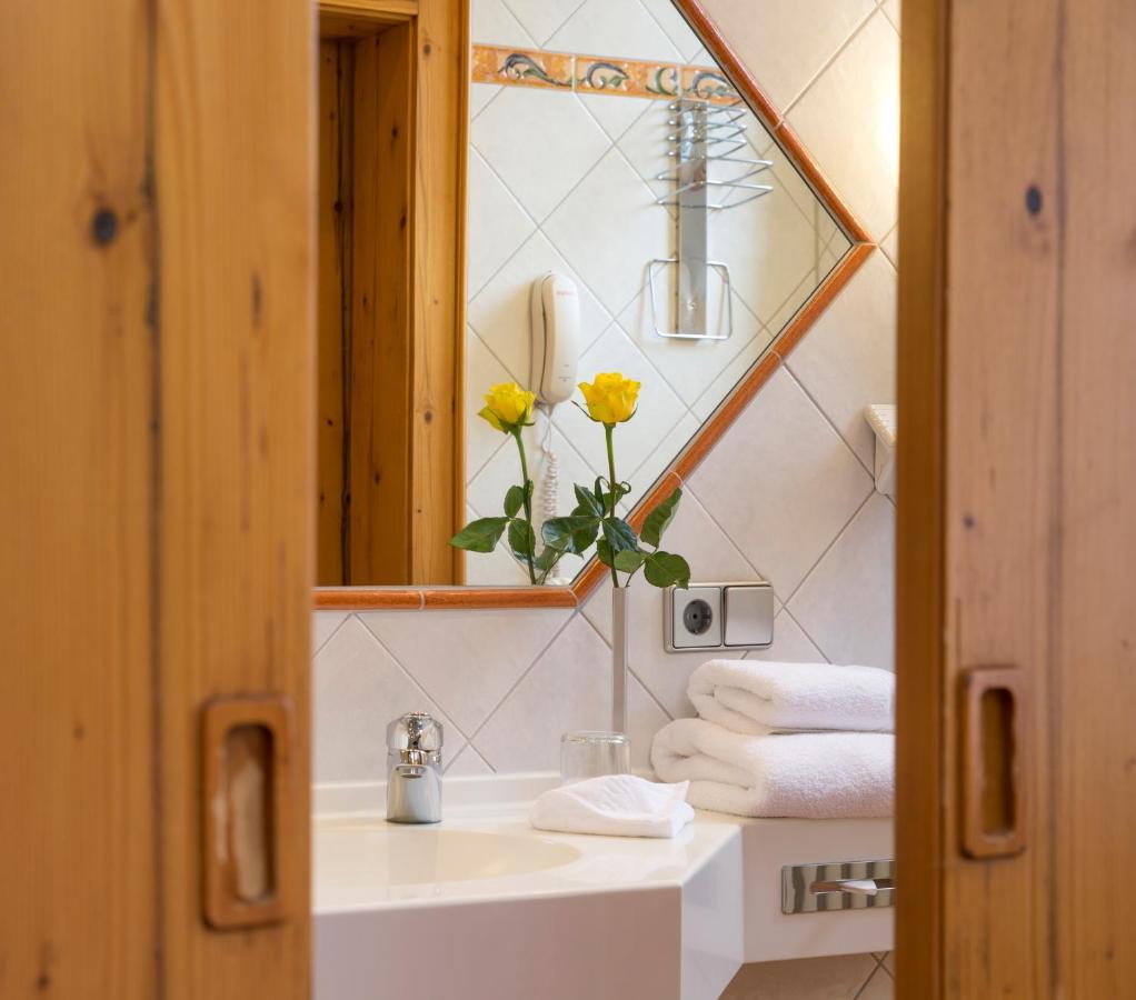 Hotel Petershof Konstanz Ngoại thất bức ảnh